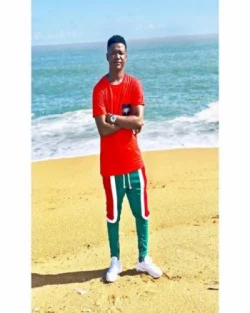 Anderson 1er - Honneur à Empereur Oumar