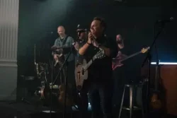 Chris Tomlin - Christmas Day (feat. We The Kingdom)