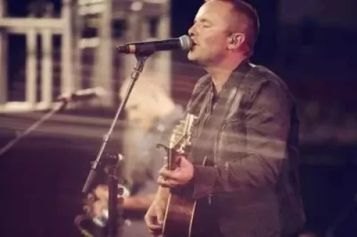 Chris Tomlin - I Lift My Hands
