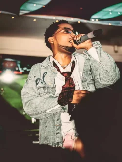 DOGO ELISHA - Kuna Watu (feat. Tophernize)