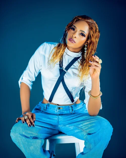 Dayna Nyange - Toka (feat. Dayoo)