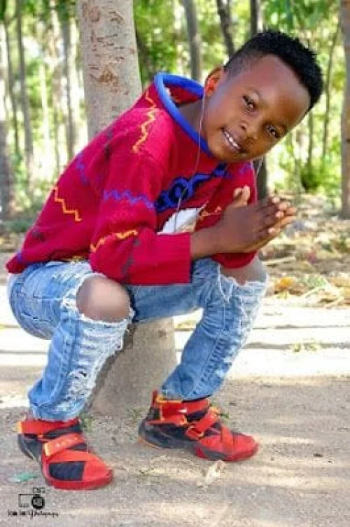 Dogo Sillah - Ni Wewe