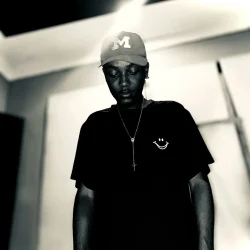 Dwin - Moyo (feat. FreshBoys)
