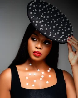 Genevieve - Kaa Mbali I (feat. Chino Kidd)