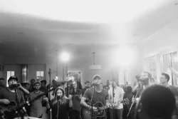 Housefires - Holy Ground (feat. Kirby Kaple)