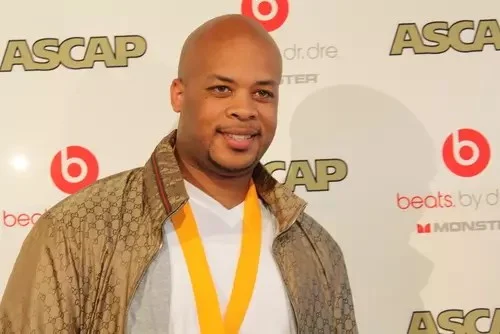 James Fortune & FIYA - Prayer Saved My Life (feat. D'Shondra Perry & Zacardi Cortez)
