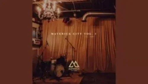 Maverick City Music - Lean Back (feat. Amanda Cook & Chandler Moore)