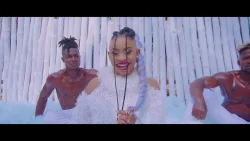 Mel B Akwen - Commando