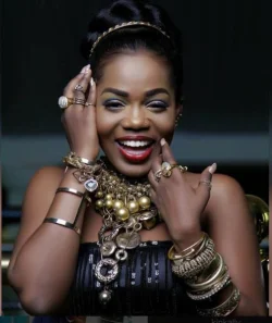 Mzbel - E Dey B (feat. Castro)