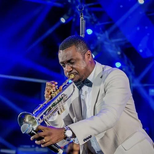 Nathaniel Bassey - Jesus Iye
