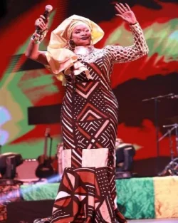 Oumou Sangaré - Been
