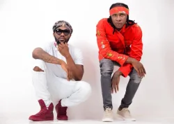 R2bees - We De Vibe