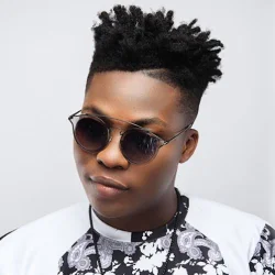 Reekado Banks - Holla Me (Slow Version)