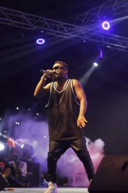 Sarkodie - Fa Sor Ho