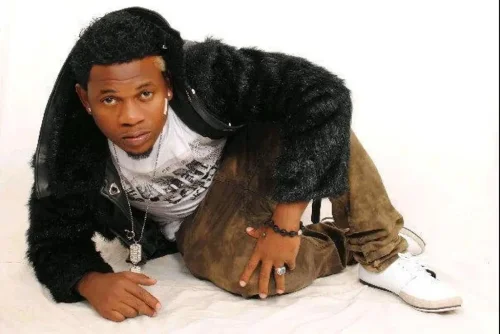 Sharo Milionea - Sikatai Nyumbani
