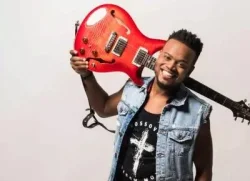 Travis Greene - While I'm Waiting